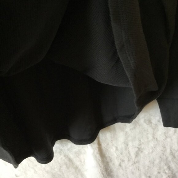 UpWest Dark Gray Long Sleeve V-Neck Top - Picture 10 of 11